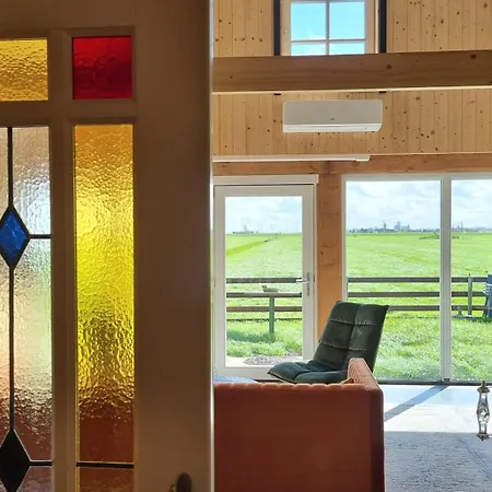 City Farmers Lodge, A Guesthouse With A Skyline View In Rural Amsterdam Exterior photo